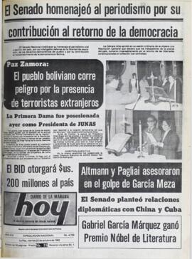 LA PRIMERA DAMA FUE POSESIONADA AYER COMO PRESIDENTA DE JUNAS. (1982, 22 de octubre). Hoy [La Paz, Bolivia], p. 1.
