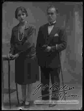 Foto de estudio de una pareja de esposos