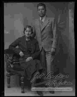 Retrato  de estudio de una familia