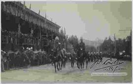 Regimiento de Infantería, haciendo su ingreso por el palco de la transmisión de mando