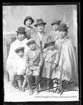 Foto de estudio de una familia