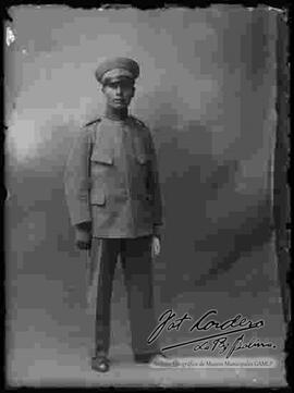 Foto de estudio de un soldado