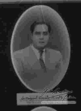 Imagen del Sr. Miguel Antelo Parada. Secretario general de la Universidad y del consejo universitario. Parte del primer consejo universitario, Universidad Mayor Gabriel Rene Moreno, Santa Cruz - Bolivia junio de 1939.