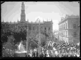 Desfile Militar delante del Palacio de Gobierno, en la   transmisión de mando presidencial del General Ismael Montes,  S. E José Gutiérrez Guerra,  Plaza Murillo