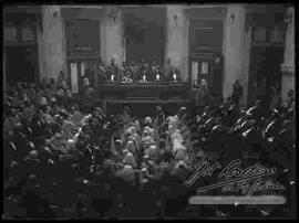 Sesión en el interior del Congreso, Palacio Legislativo, con la presencia del Presidente Hernando Siles