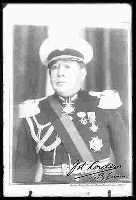 Reproducción de una imagen de medio cuerpo del General ovidio quiroga