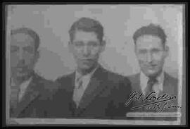 Miguel Alandia Pantoja junto a Julio Cordero Ordoñez y Fausto Aois.