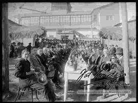 Recepción social de caballeros en una quinta (restaurant)