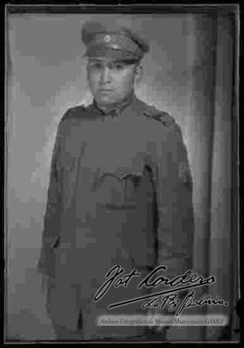 Foto de estudio de Julio Gonzalo Cordero Benavides