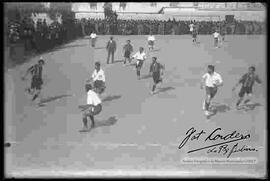 Partido de futbol entre oficiales y cadetes del Colegio Militar