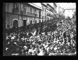 Desfile de soldados,  Militares en un acto, en la Plaza Murillo