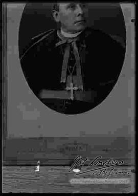 Reproducción de la fotografía de un Nuncio Apostólico