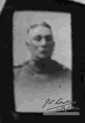 Imagen de un empleado de la policia. 2 de agosto de 1918.
