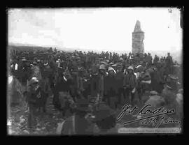 Despedida de soldados antes de partir al acre. en lo actualmente se conoce como la Plaza ballivian, el alto. expedición organizada por el General José Manuel Pando