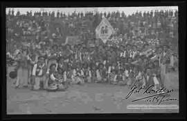 Comparsa los "Labradores del Oriente" en el festival folklórico, realizado en el estadium Hernando Siles.