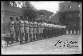 Formación de cadetes del Colegio Militar para realizar demostración de ejercicios