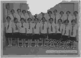 Grupo de señoritas estudiantes del Instituto Nacional de Educación Física