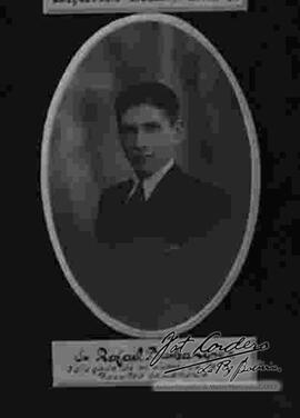 Imagen del Sr. Rafael Barba López. Delegado de los alumnos de la Facultad de Comercio. Parte del primer consejo universitario, Universidad Mayor Gabriel Rene Moreno, Santa Cruz - Bolivia junio de 1939.