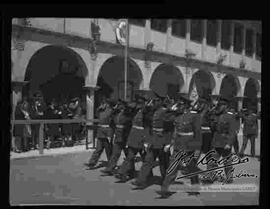 Desfile de comandantes y oficiales de la academia de policías, el día de su aniversario