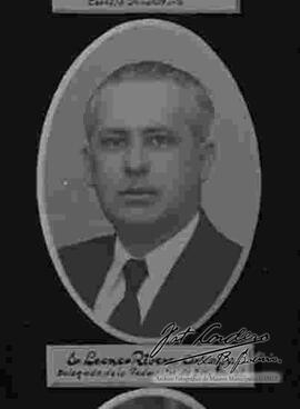 Imagen del Sr. L. Rivera Arteaga. Delegado de la federación de estudiantes. Parte del primer consejo universitario, Universidad Mayor Gabriel Rene Moreno, Santa Cruz - Bolivia junio de 1939.