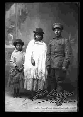Foto de estudio de una familia