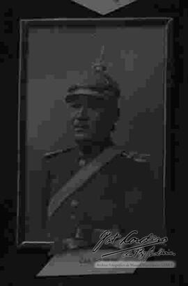 Imagen del Capitan sermenio, del regimiento "Abaroa" 1º de caballería. Guaqui 30 de agosto de 1921.