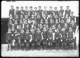 Grupo de estudiantes de primaria del colegio La Salle