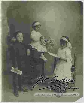 Foto de estudio de los niños: Julio Pascual Cordero Ordoñez,Luisa Ernestina Cordero Ordoñez  y Corina Andrea Cordero Ordoñez