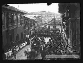 Traslado de los restos del militar argentino José Alarcón por la calle Evaristo Valle y Comercio