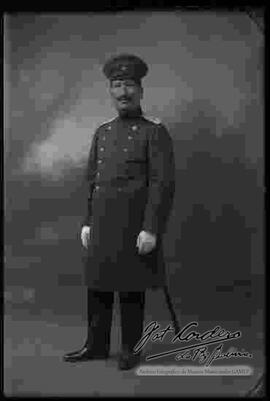 Foto de estudio de un Teniente Coronel
