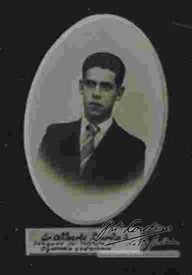 Imagen del Sr. Alberto Burda S. Delegado del instituto de agronomía y veterinaria. Parte del primer consejo universitario, Universidad Mayor Gabriel Rene Moreno, Santa Cruz - Bolivia junio de 1939