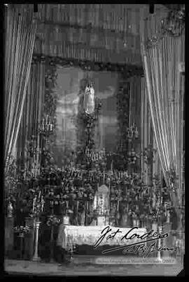 Altar de la Virgen de Fátima.