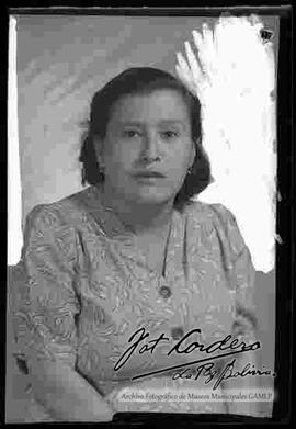 Imagen de medio cuerpo de Isabel Ordoñez