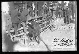 Corrida de toros en un pueblo.