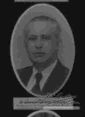 Imagen del Sr. L. Rivera Arteaga. Delegado de la federación de estudiantes. Parte del primer consejo universitario, Universidad Mayor Gabriel Rene Moreno, Santa Cruz - Bolivia junio de 1939.