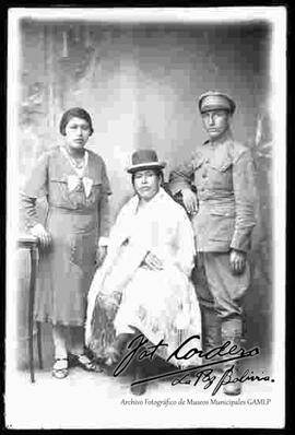 Foto de estudio de una familia