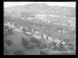 Defile cívico por la avenida 16 de julio (actualmente el Prado).